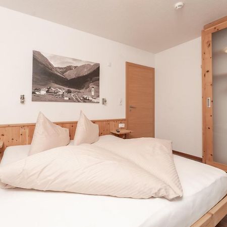 Aparthotel Ambiente Umhausen Eksteriør billede